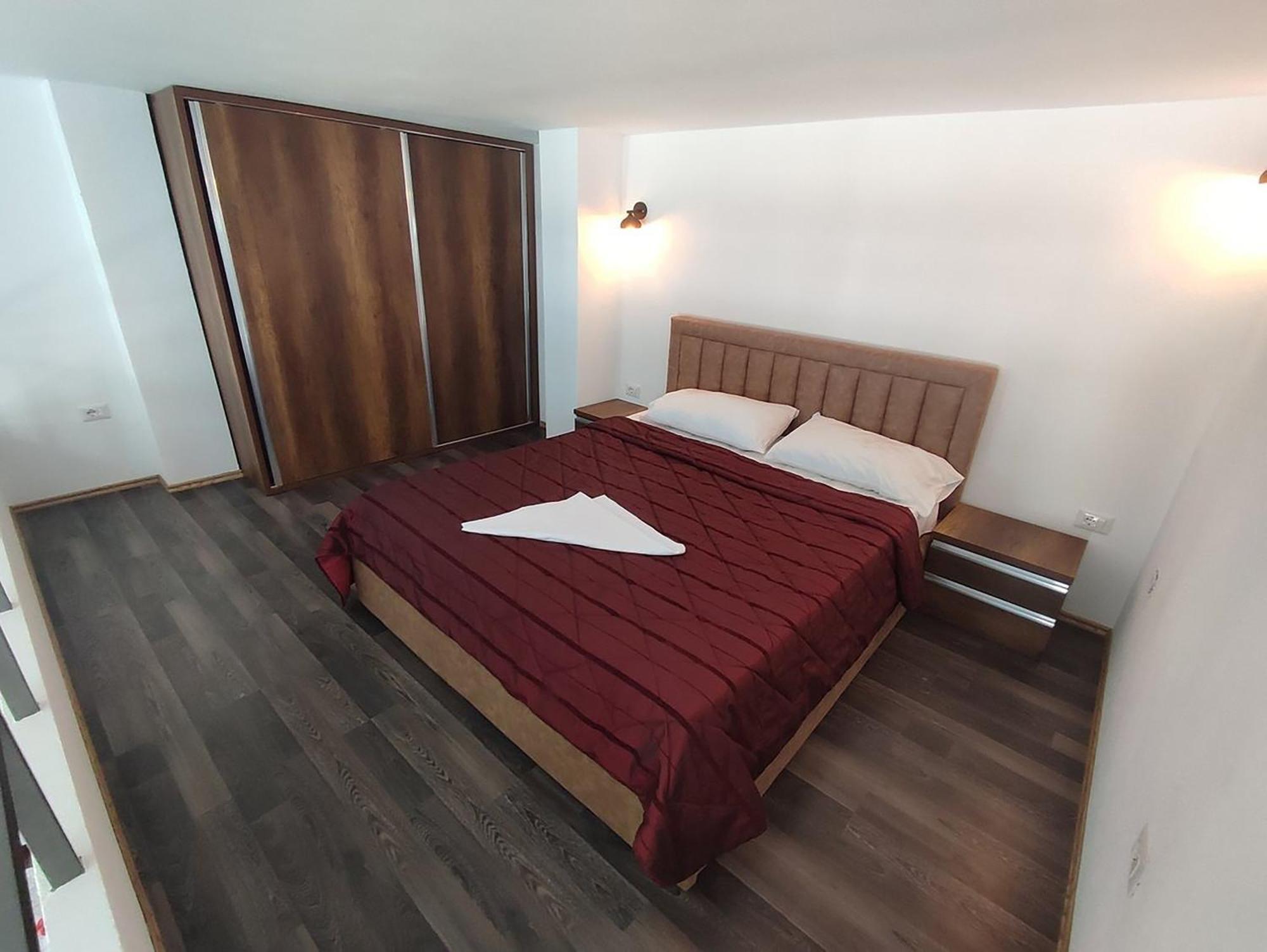 Summer Gate Apartment Sarandë Esterno foto