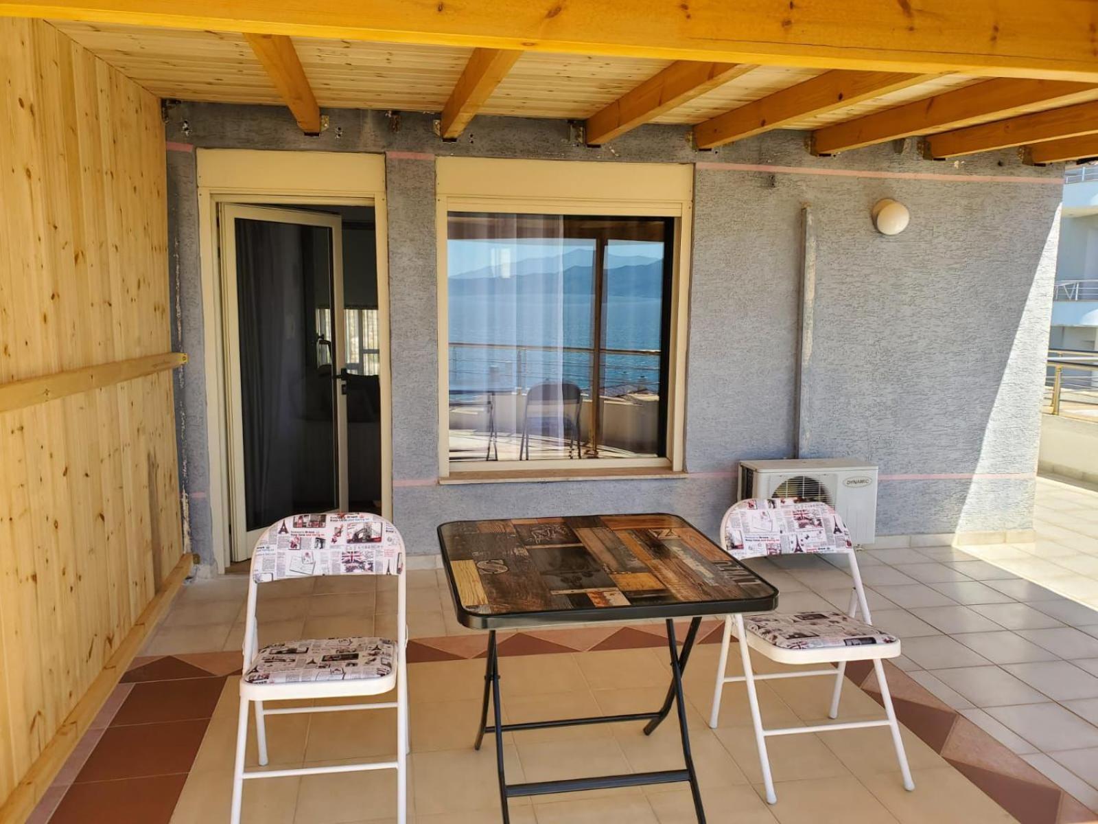 Summer Gate Apartment Sarandë Esterno foto