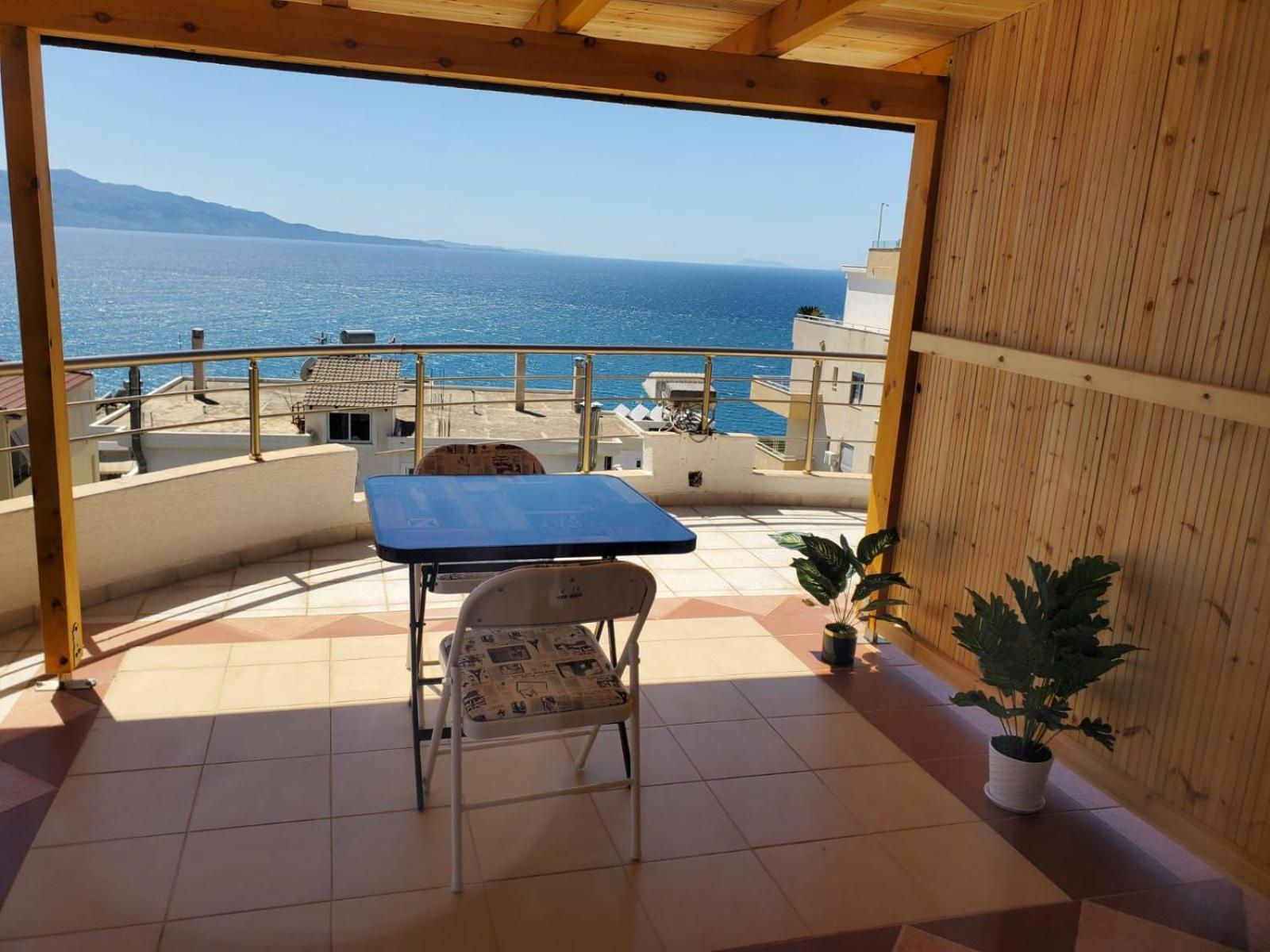 Summer Gate Apartment Sarandë Esterno foto