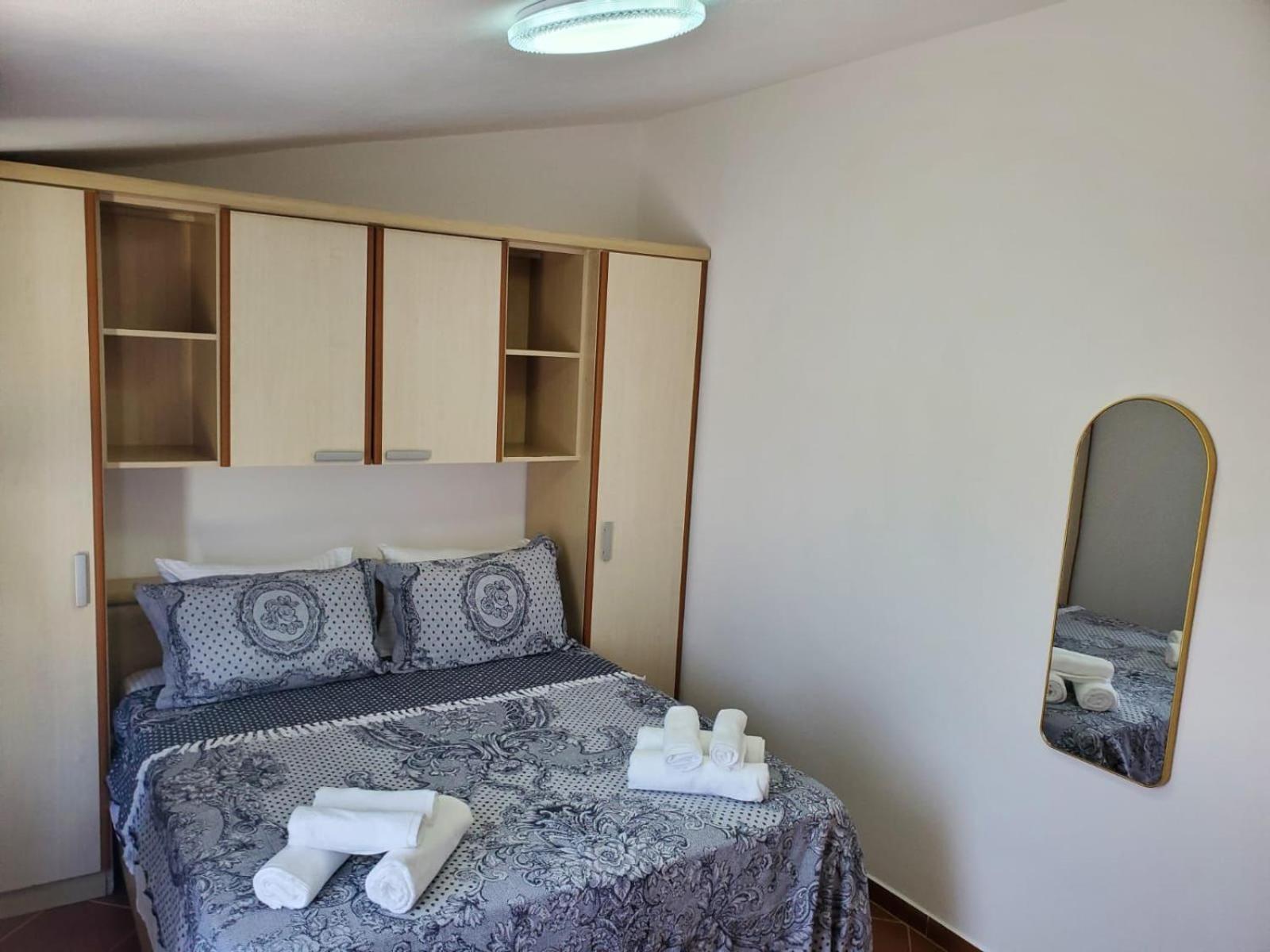Summer Gate Apartment Sarandë Esterno foto
