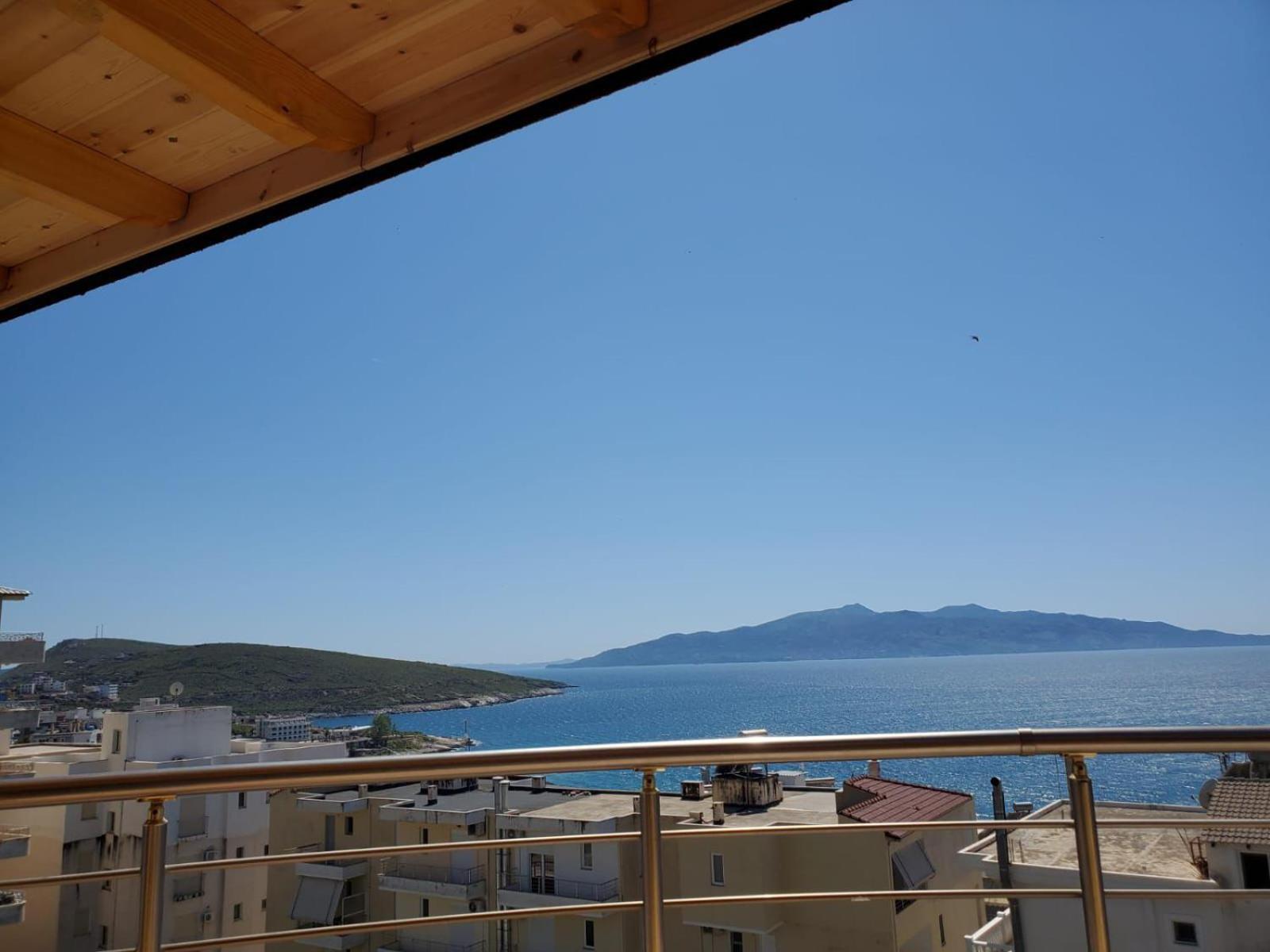 Summer Gate Apartment Sarandë Esterno foto