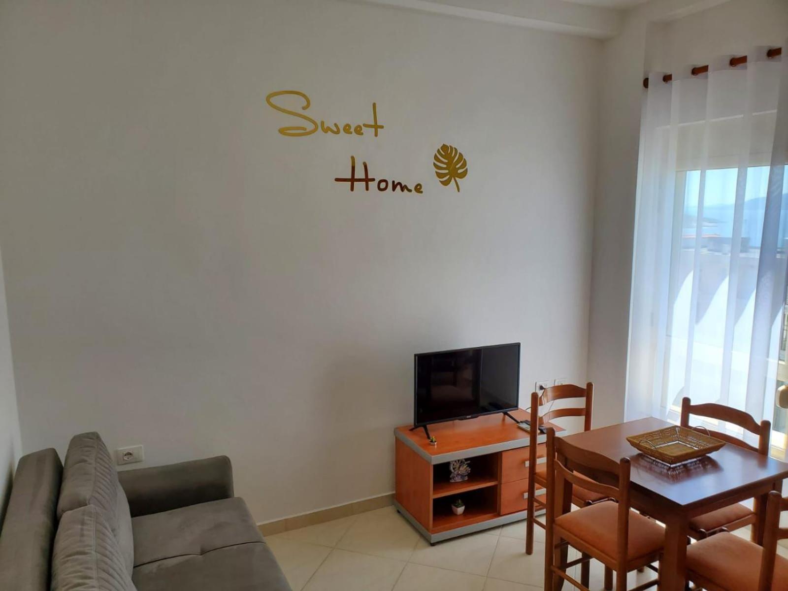 Summer Gate Apartment Sarandë Esterno foto