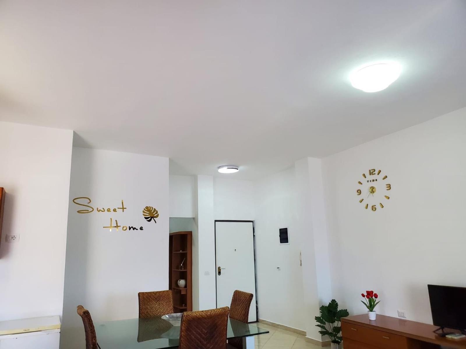 Summer Gate Apartment Sarandë Esterno foto
