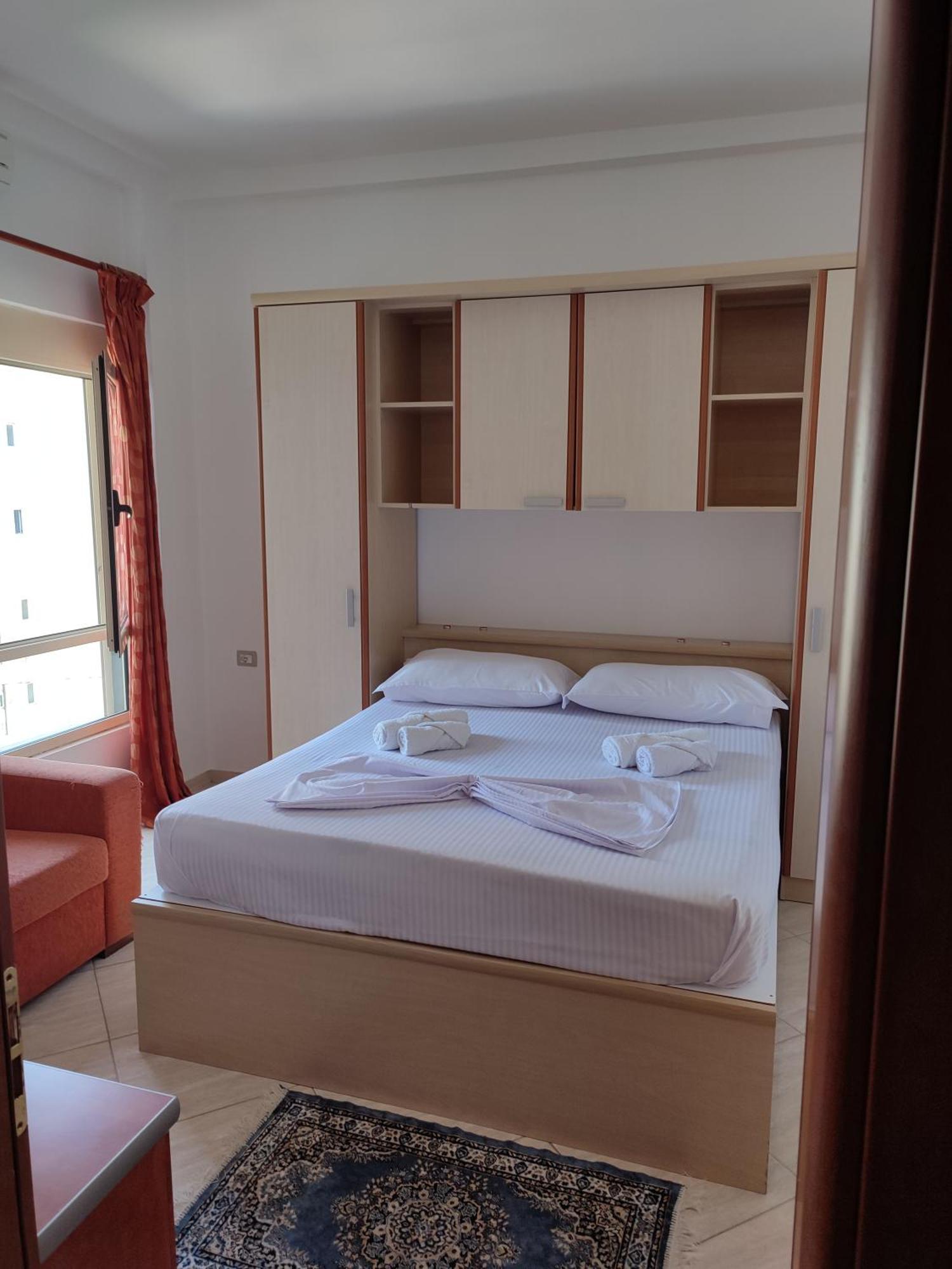Summer Gate Apartment Sarandë Esterno foto