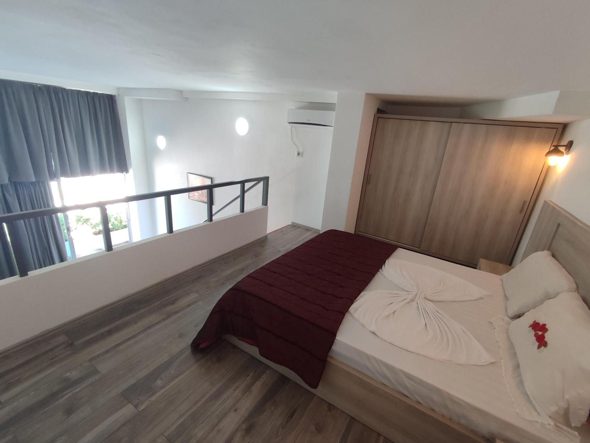 Summer Gate Apartment Sarandë Esterno foto