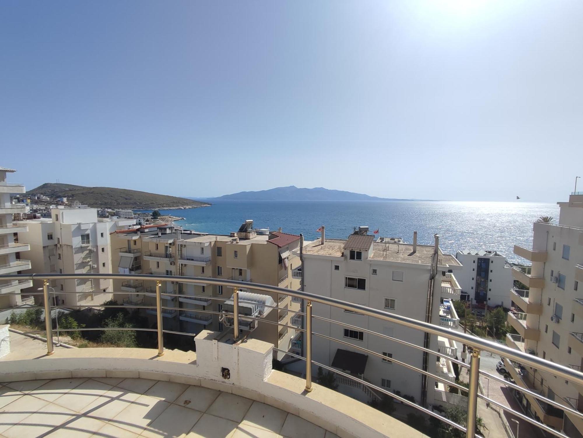 Summer Gate Apartment Sarandë Esterno foto