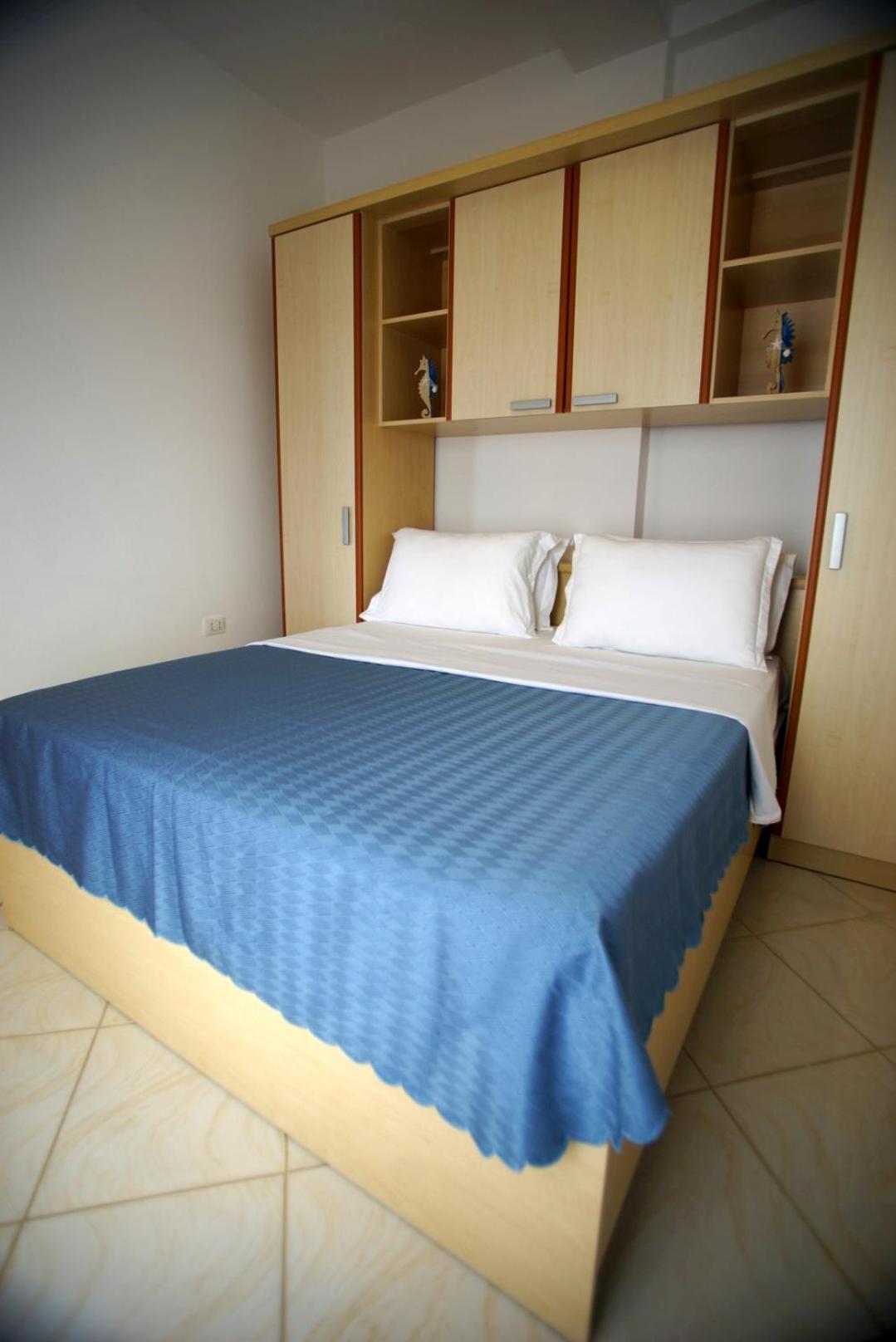 Summer Gate Apartment Sarandë Esterno foto